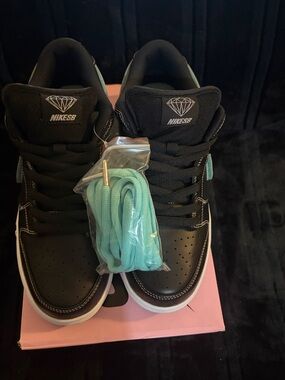 Nike SB “Tiffany” Dunks S9M